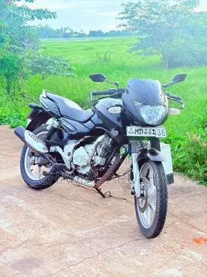 Bajaj Pulsar 150 2005