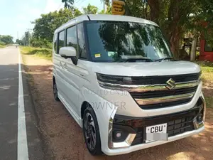 Suzuki Spacia Custom Hybrid XS 2025