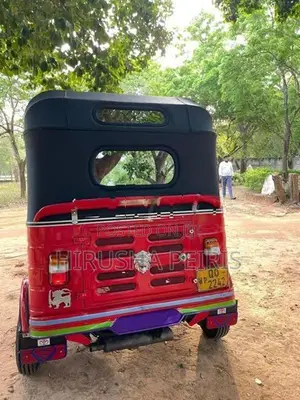 Bajaj RE 2008