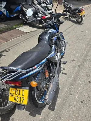Bajaj CT100 2019