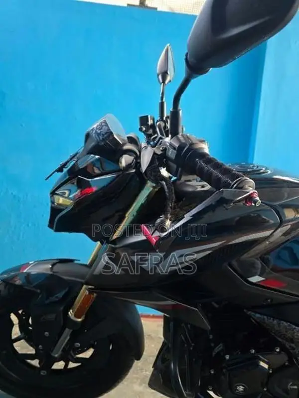 Bajaj Pulsar N160 Black 2025