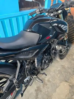 Bajaj Pulsar N160 Black 2025
