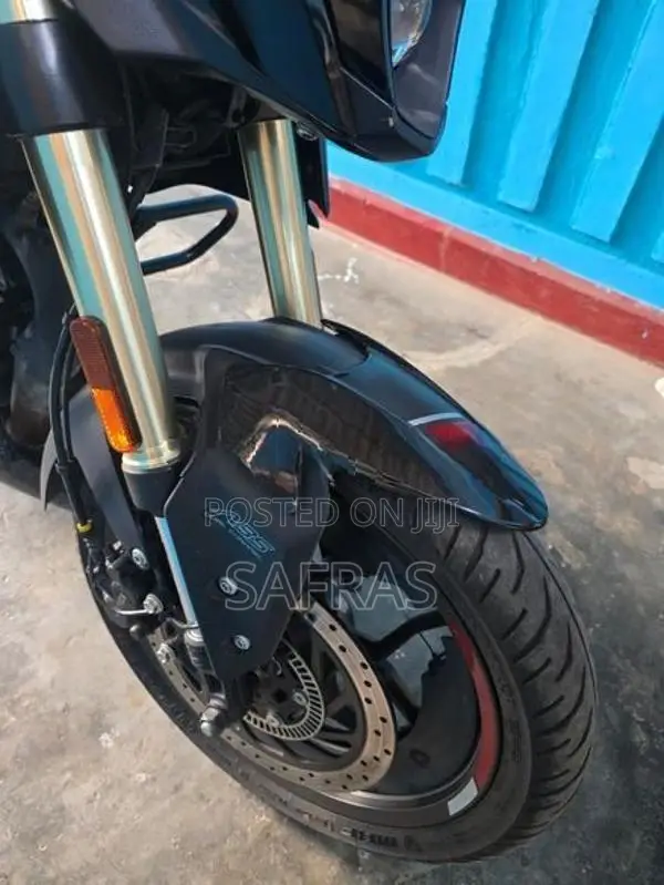 Bajaj Pulsar N160 Black 2025