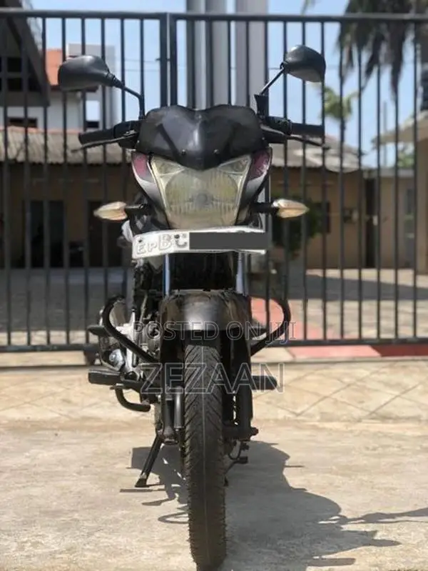 Bajaj Discover 125 2016