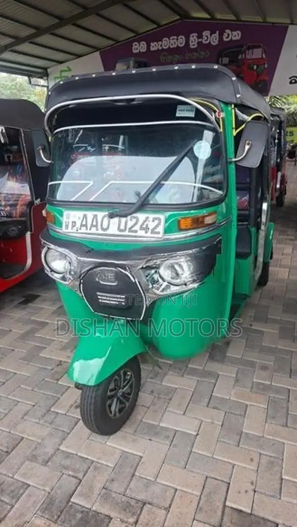 Bajaj RE 4 Stroke 2014
