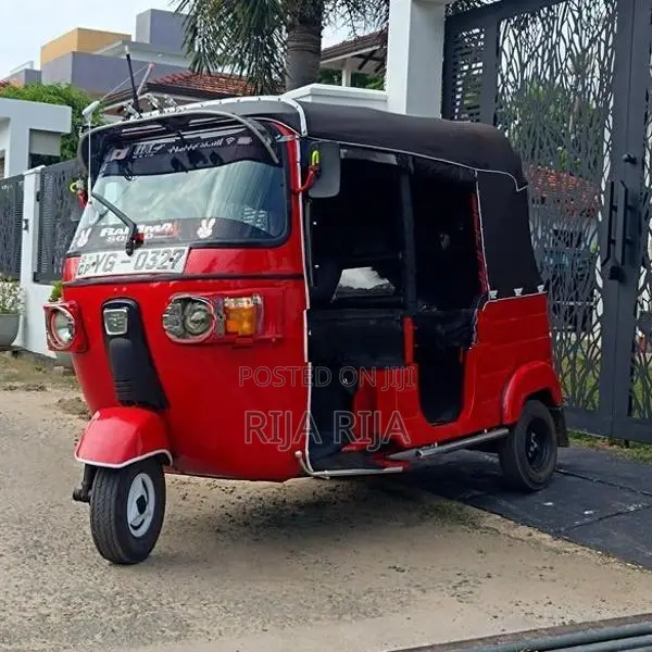 Bajaj RE top condition 2010