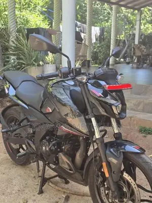 Bajaj Pulsar N160 2025