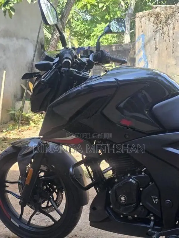 Bajaj Pulsar N160 2025