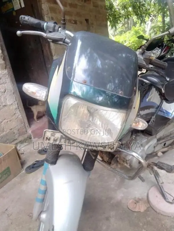 TVS Victor 2005
