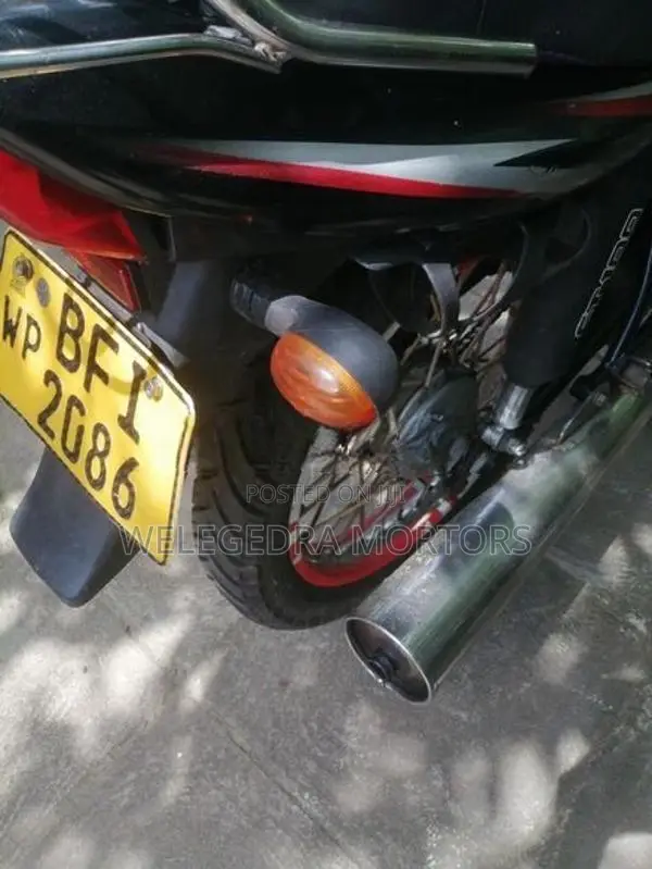 Bajaj CT100 2017