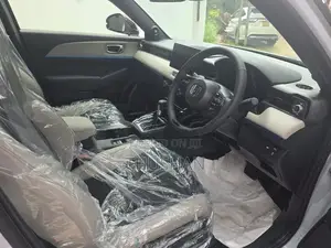 Honda Vezel Z Play Moon Roof 2026