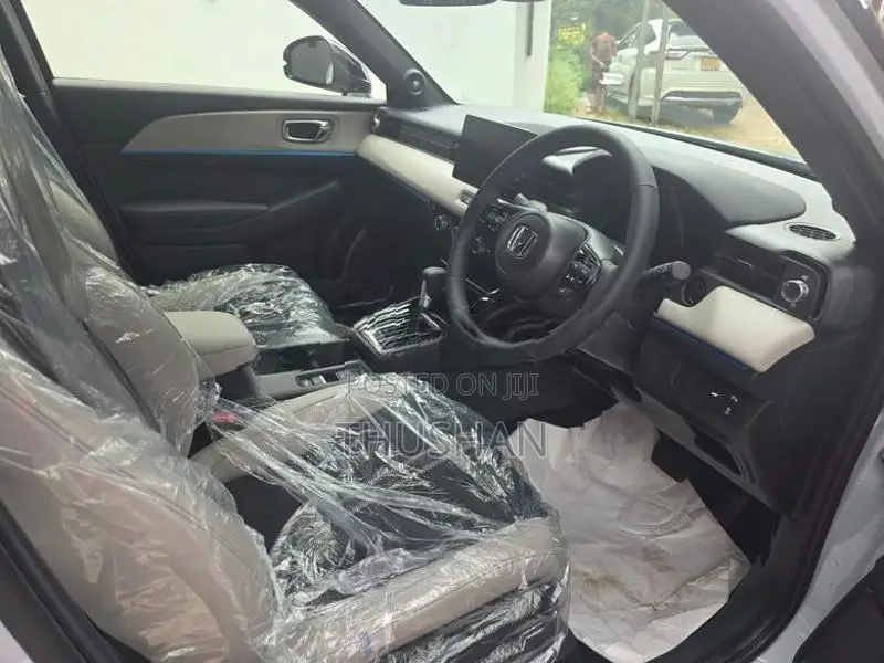Honda Vezel Z Play Moon Roof 2026