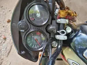 Bajaj CT100 BJJ9330 2024