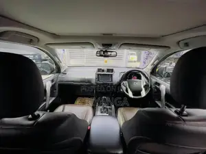 Toyota Land Cruiser Prado 2017
