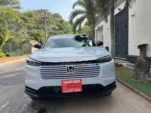 Honda Vezel Z Play moon roof 2026