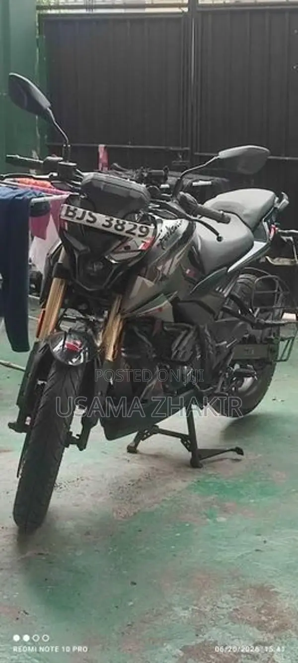 Bajaj Pulsar N160 2025