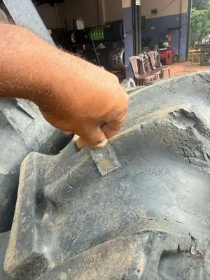 ටයර් හොදම තත්වයේ