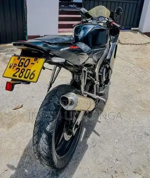 Honda CBR 250RR 2001