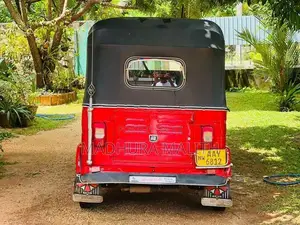 Bajaj RE 2015