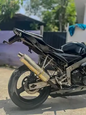 Honda CBR 250RR 2001