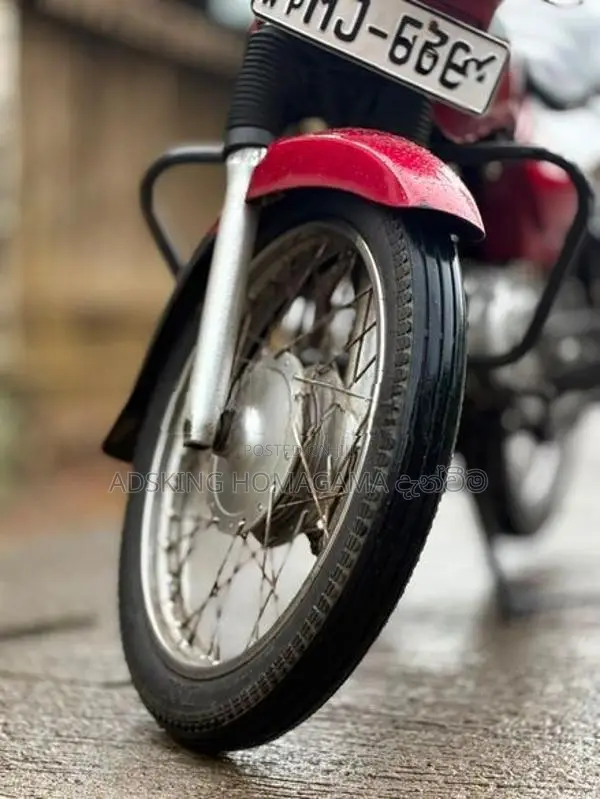 TVS Victor 2005