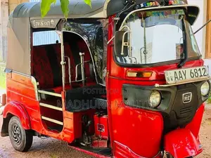 Bajaj RE 2015