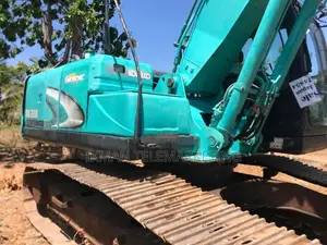 Kobelco SK200-8 Excavator