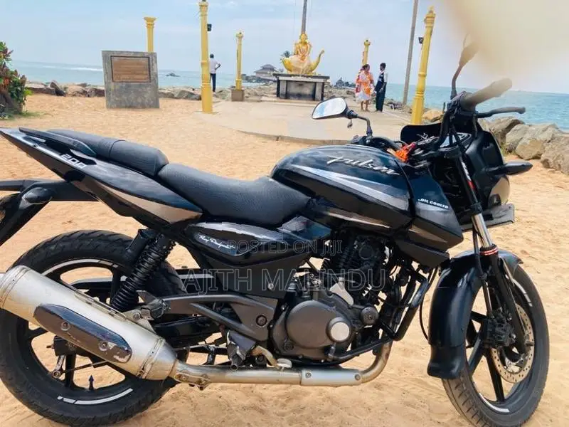 Bajaj Pulsar 200 2009