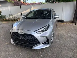 Toyota Yaris X 2024