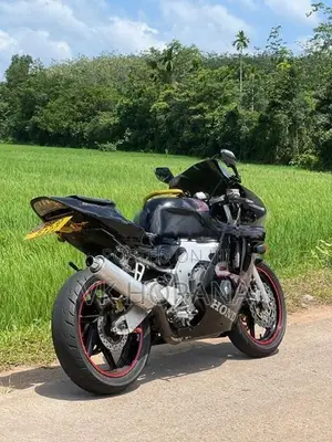 Honda CBR Gullarm 2017