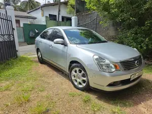 Nissan Bluebird Sylphy G11 2011