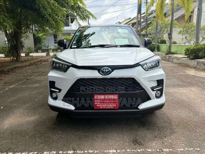 Toyota Raize Hybrid Autoparking 2026
