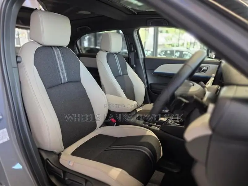 Honda Vezel Z Play Moonroof 2026