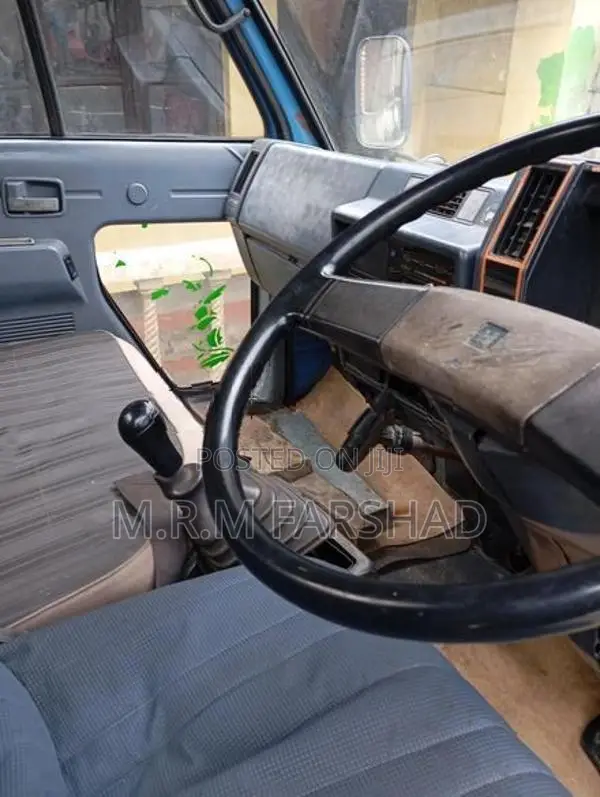Isuzu Elf 250 1976