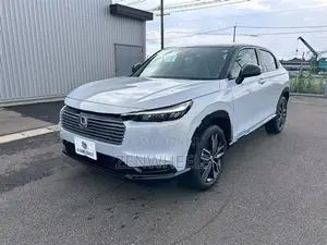 Honda Vezel Z PLAY MOON ROOF 2026