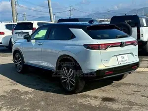 Honda Vezel Z PLAY MOON ROOF 2026