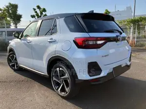 Toyota Raize Z Hybrid 1.2 2026