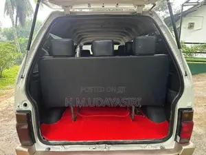 Nissan Largo Vanette Power 1997