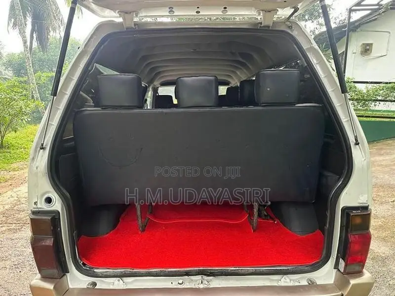 Nissan Largo Vanette Power 1997