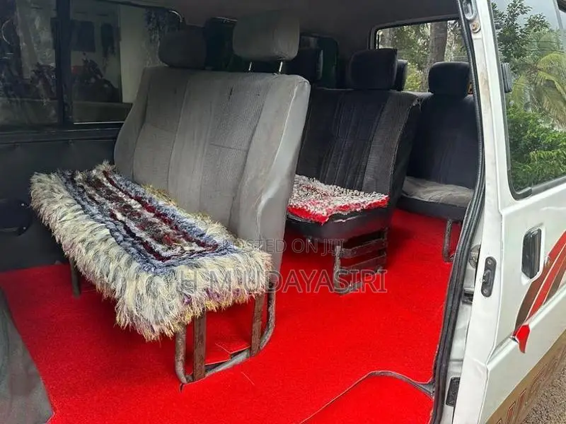 Nissan Largo Vanette Power 1997