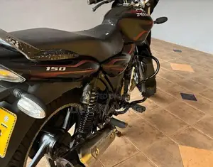 Bajaj Discover 2011