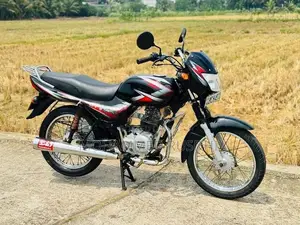 Bajaj CT100 2015