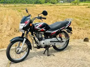 Bajaj CT100 2015