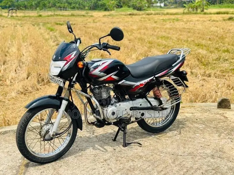Bajaj CT100 2015