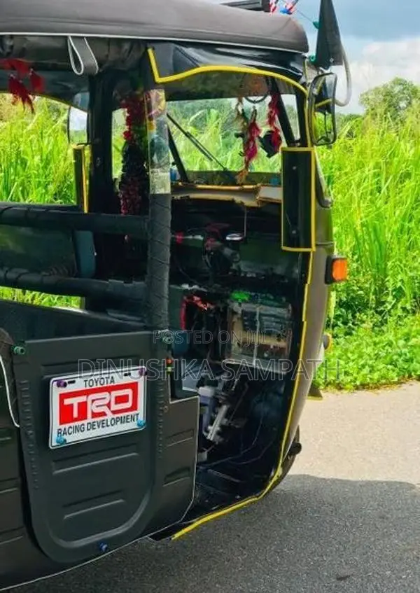 Bajaj RE 1994