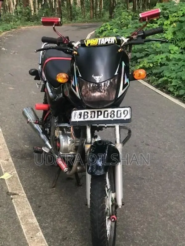 Bajaj CT100 2016
