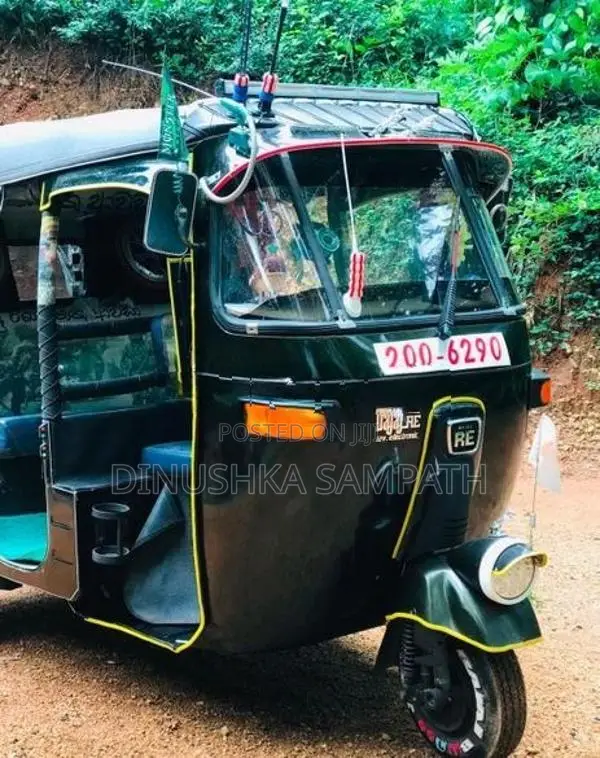 Bajaj RE 1994