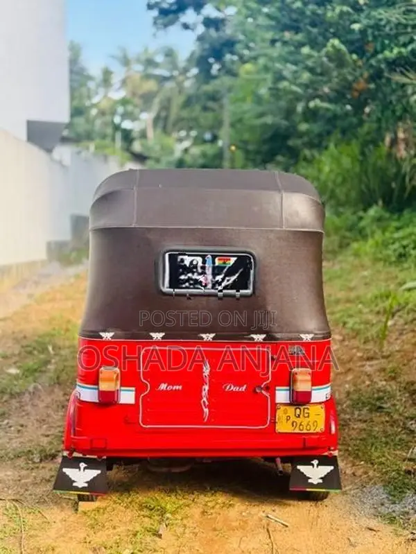 Bajaj RE 2006