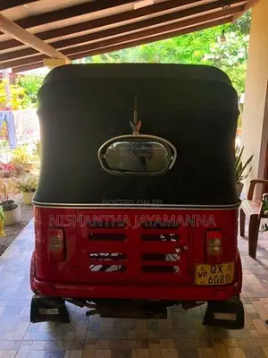 Bajaj RE 2010