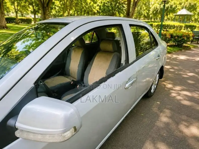 Micro Geely 2012